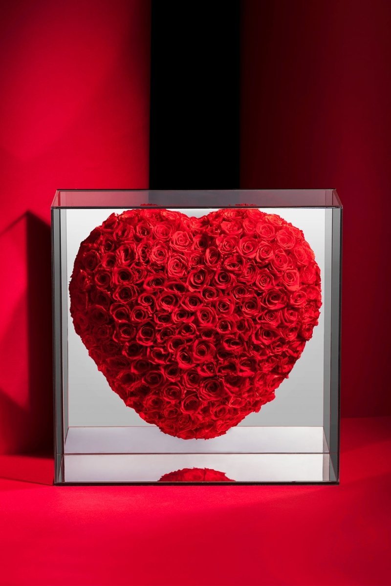 Eternal Love in Bloom: Love You for 365 Days Gift Box-1